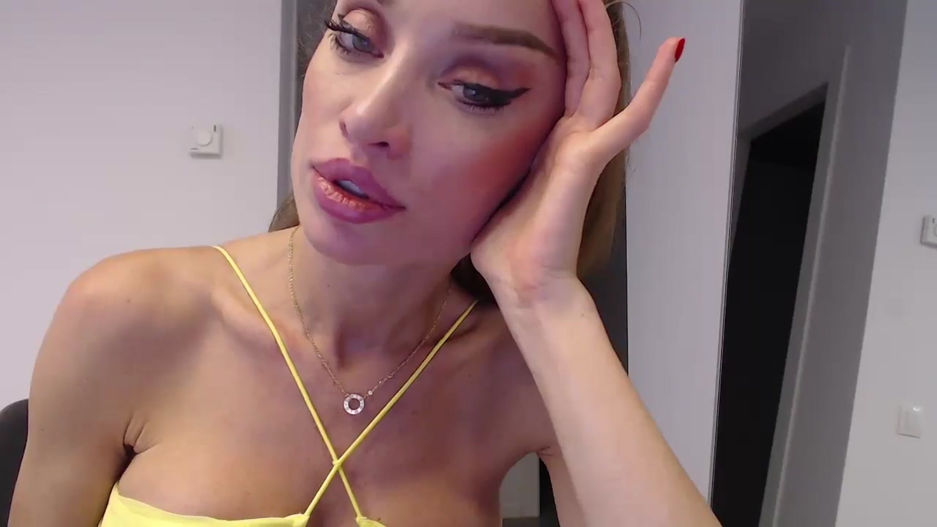 Anayys video thumbnail