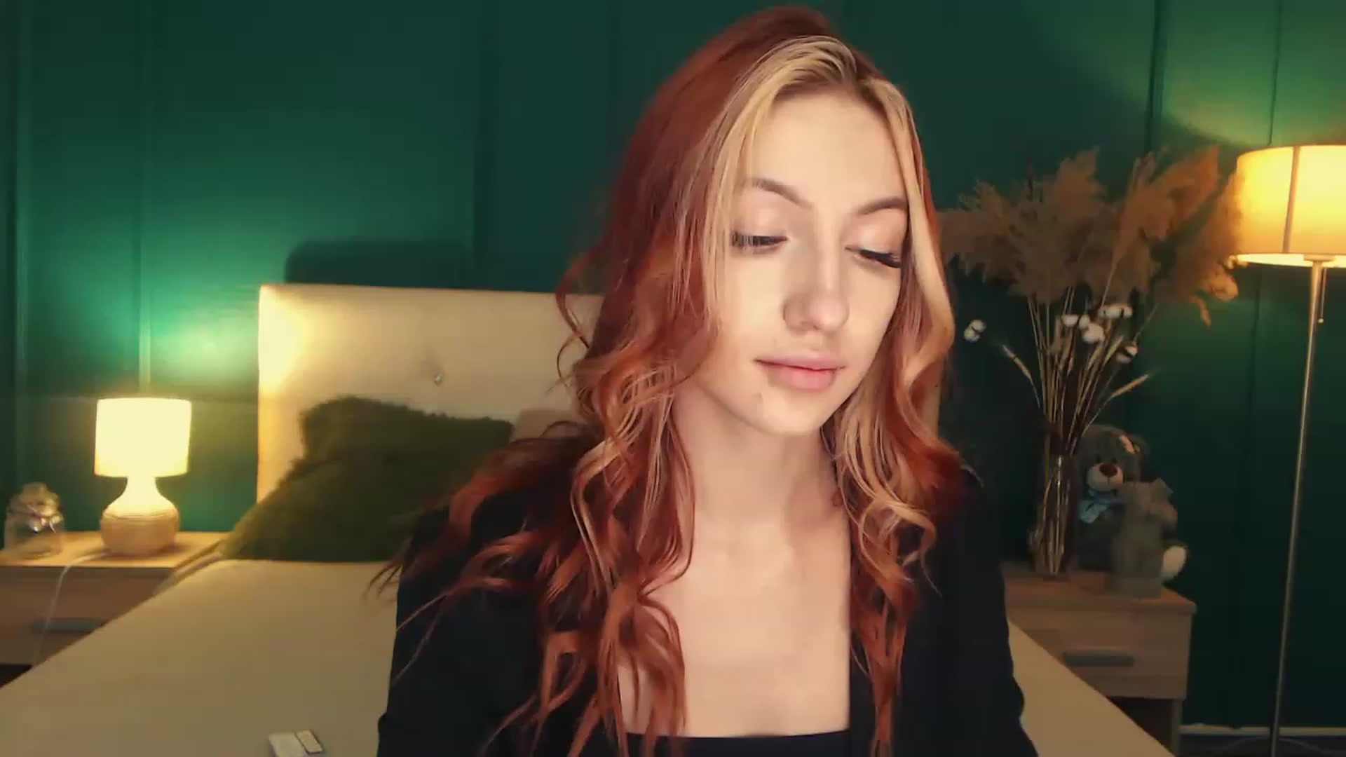 LovelyGin video thumbnail