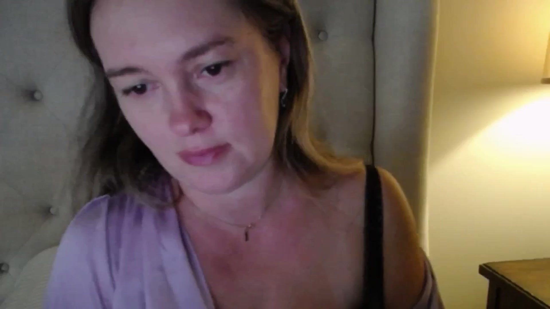 J0llye video thumbnail