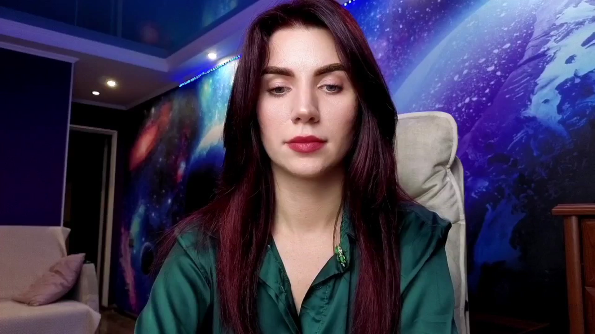 MiaLuxe video thumbnail
