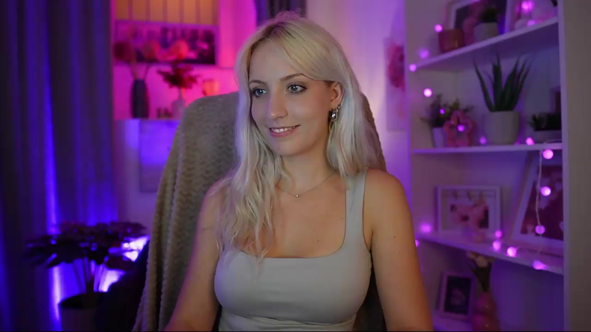 Lucy_Cutie video thumbnail
