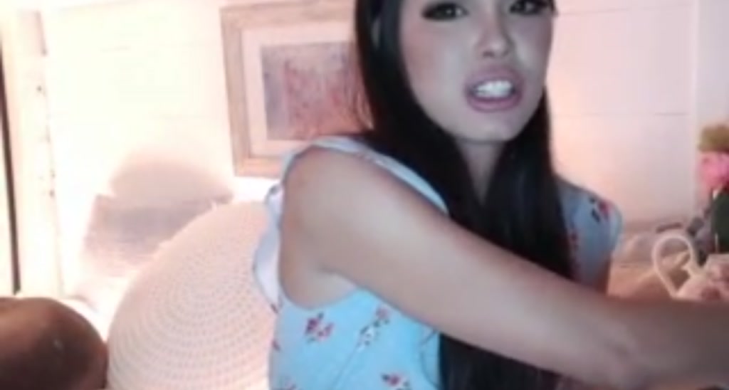 Lil_Piglet video thumbnail