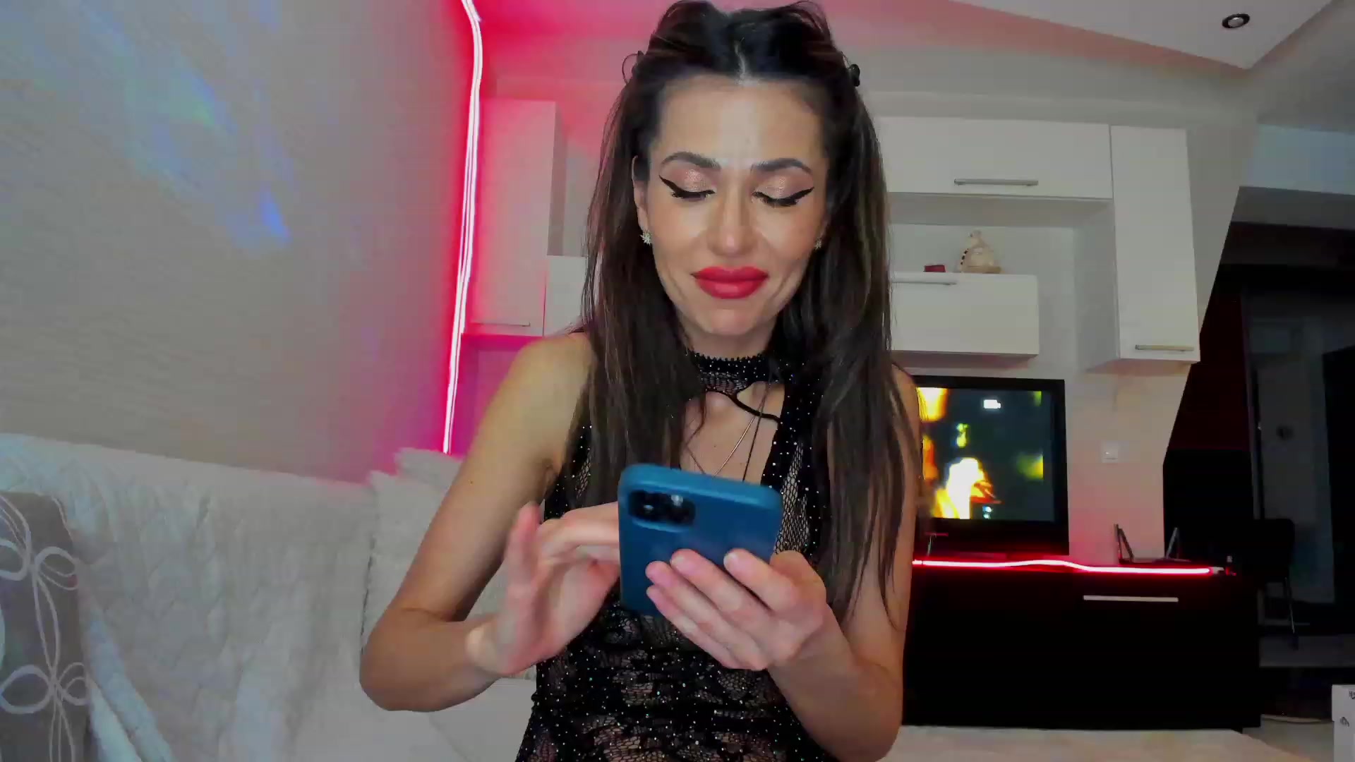SmileyTinaa video thumbnail