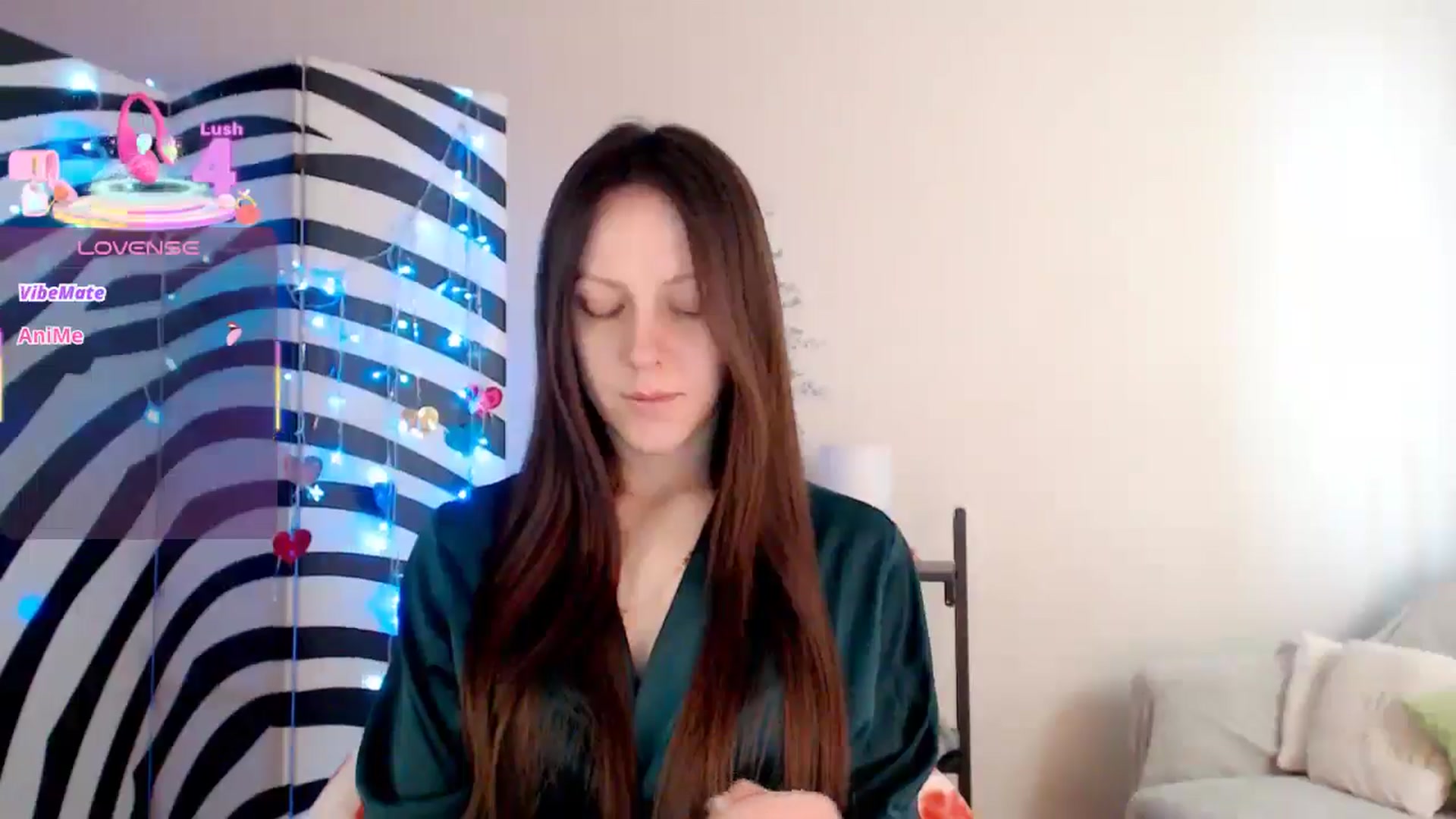 BareflySi video thumbnail