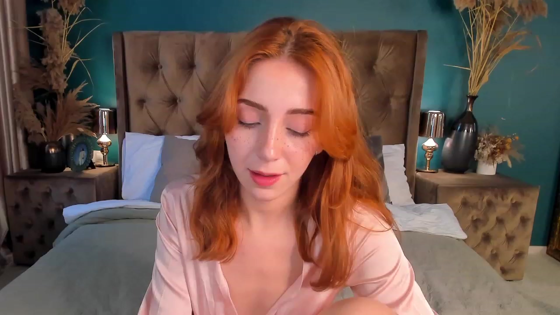 ElsaYoung video thumbnail