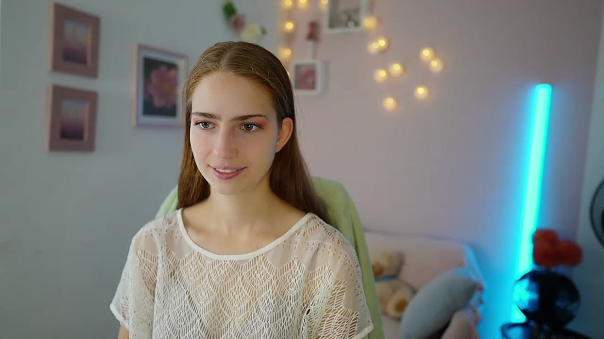 Naomi_Woods18 video thumbnail
