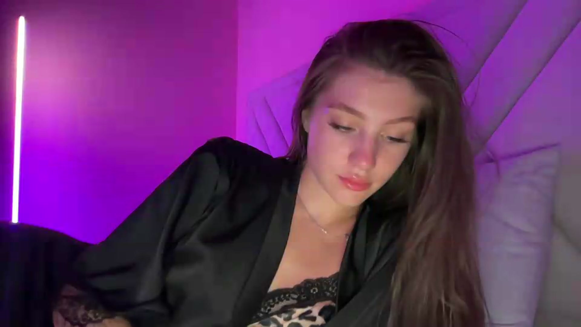 MariRi video thumbnail