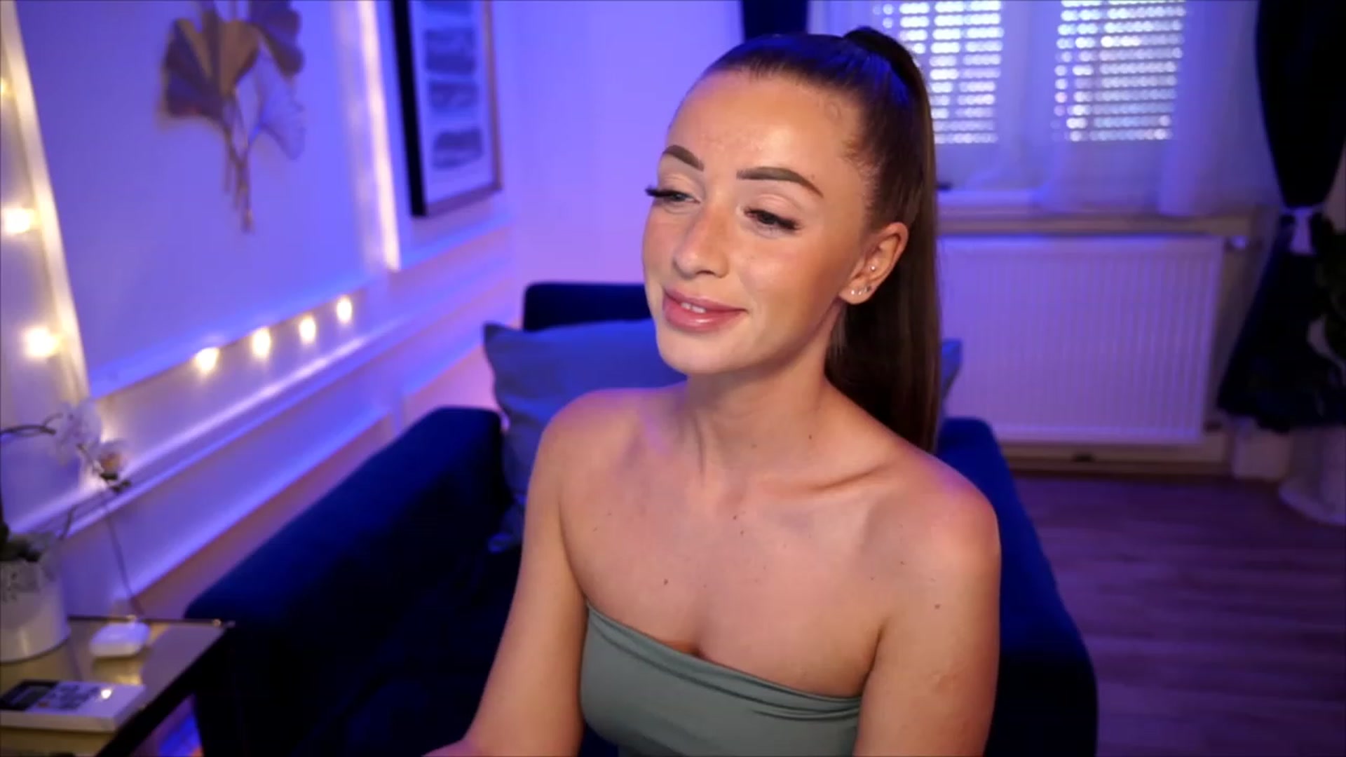 emma_ruby video thumbnail