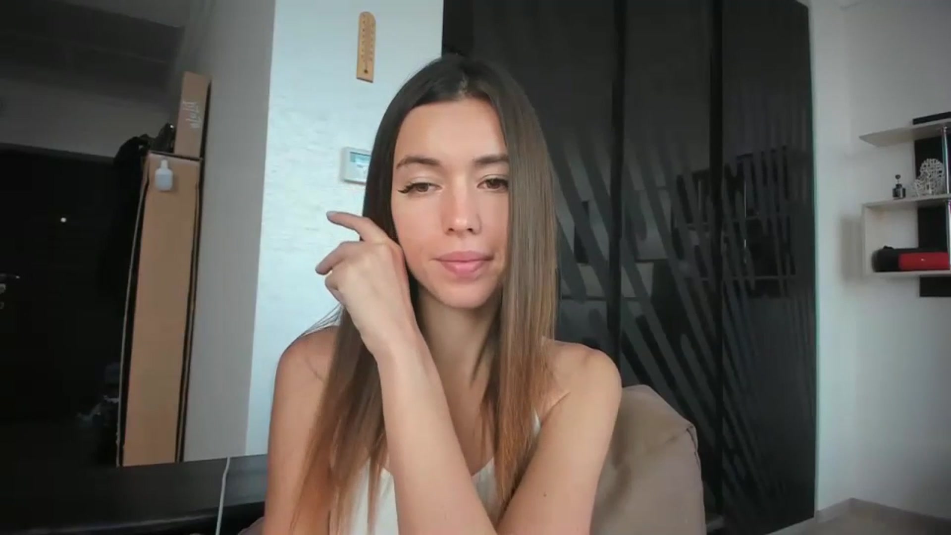 Onekiss1 video thumbnail