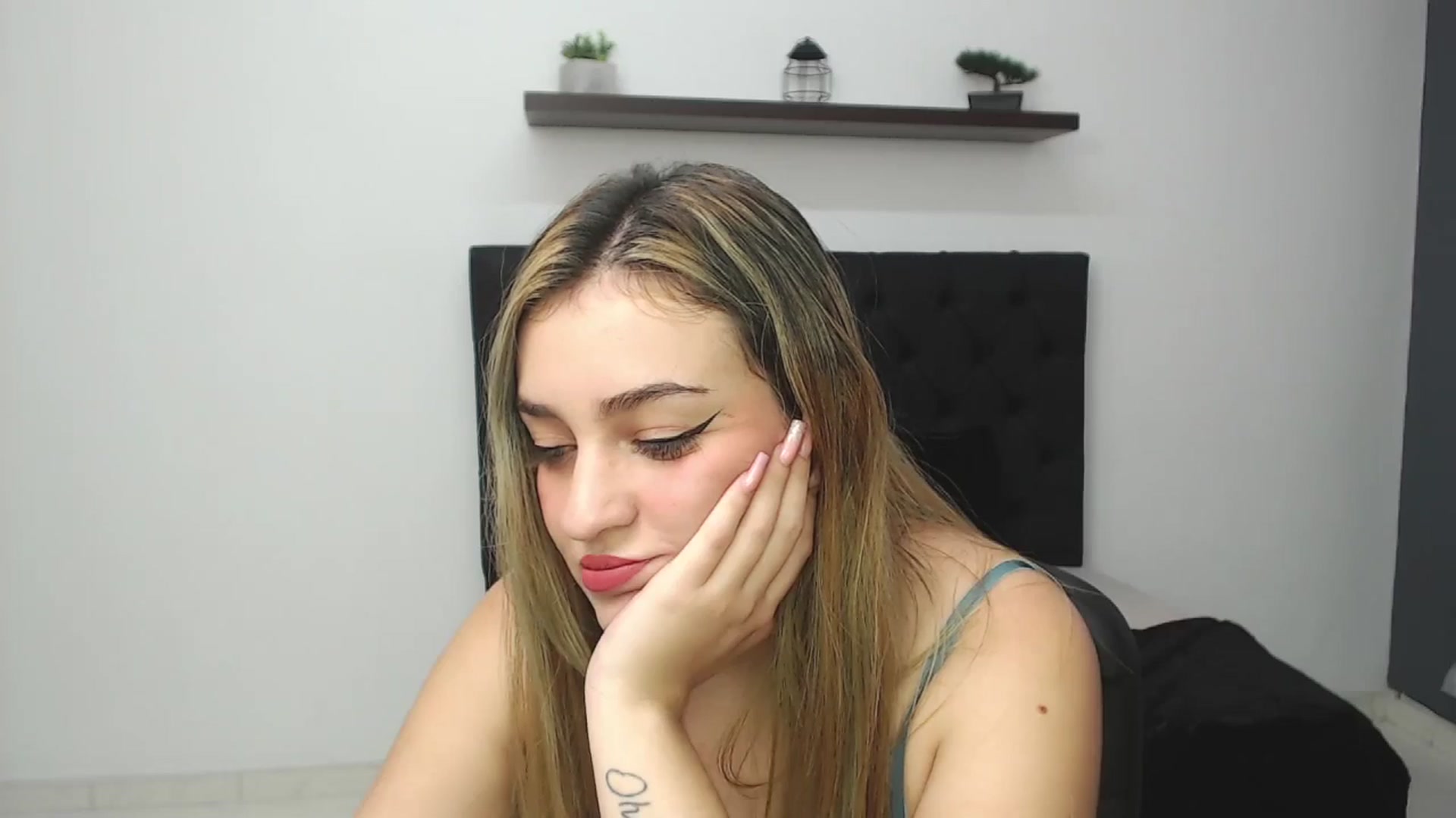 CamilleDucan video thumbnail