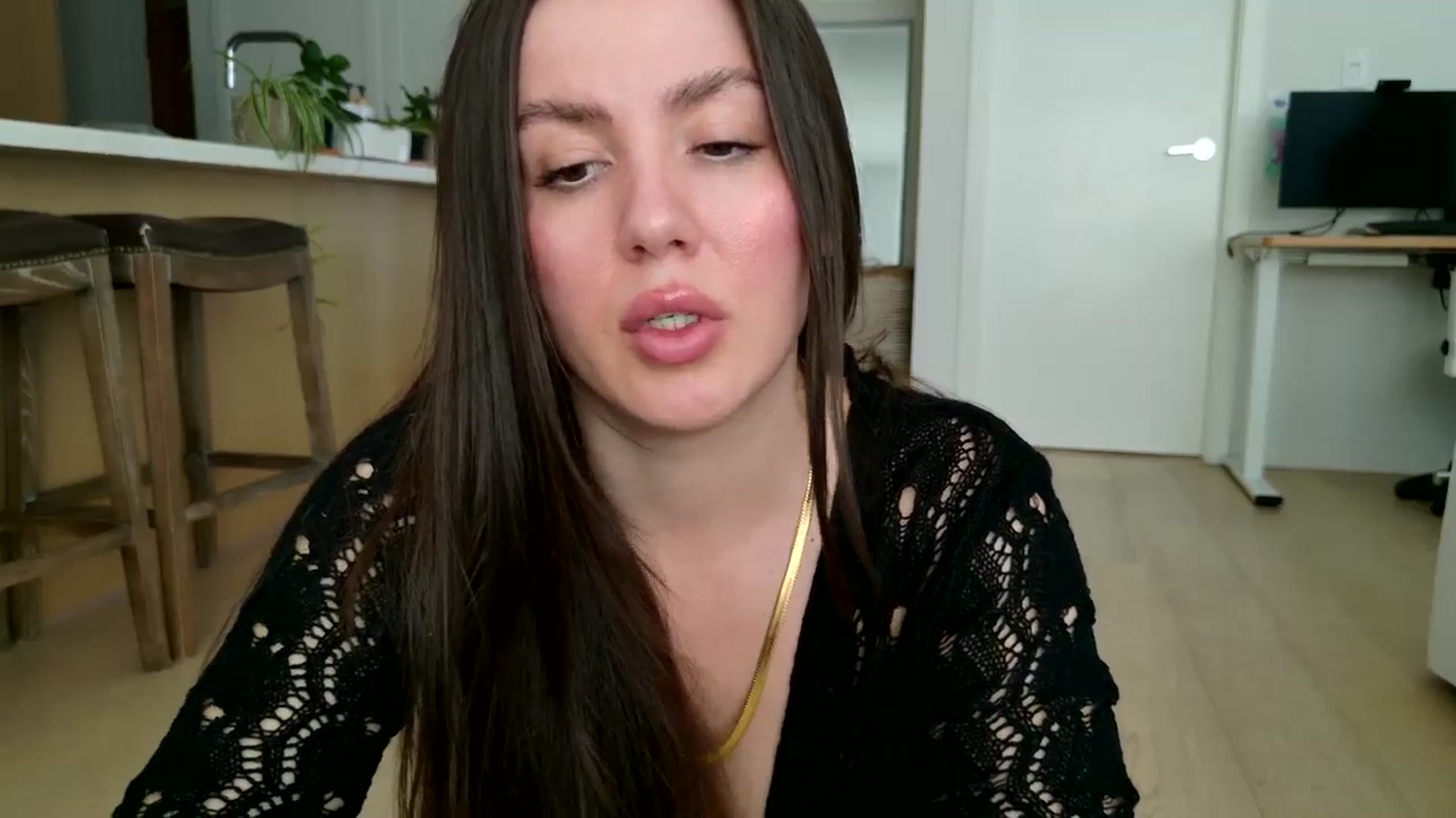 BellaBaxter video thumbnail