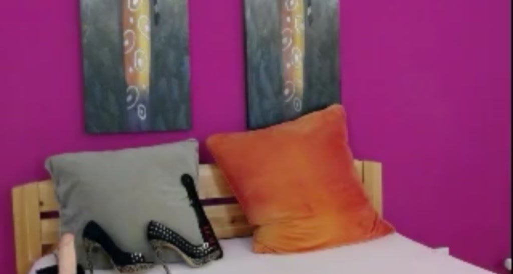 BustyxxHelen video thumbnail