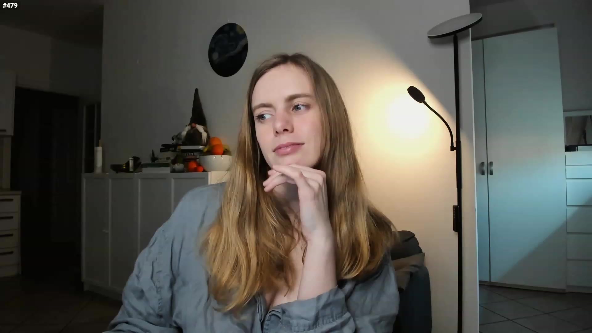 Personage video thumbnail