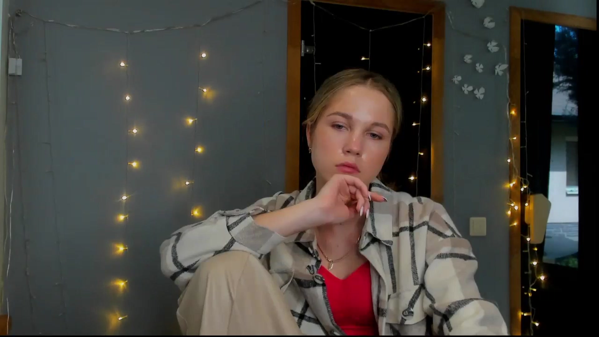 Kate_Lewiss video thumbnail