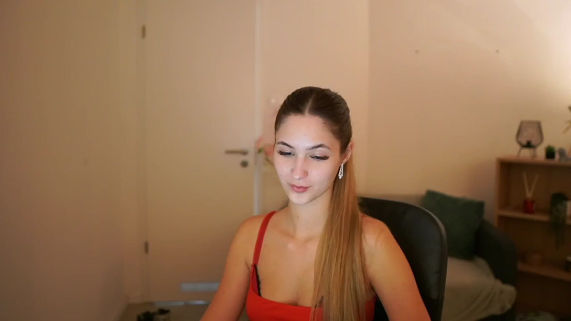 CuteGirl_18 video thumbnail