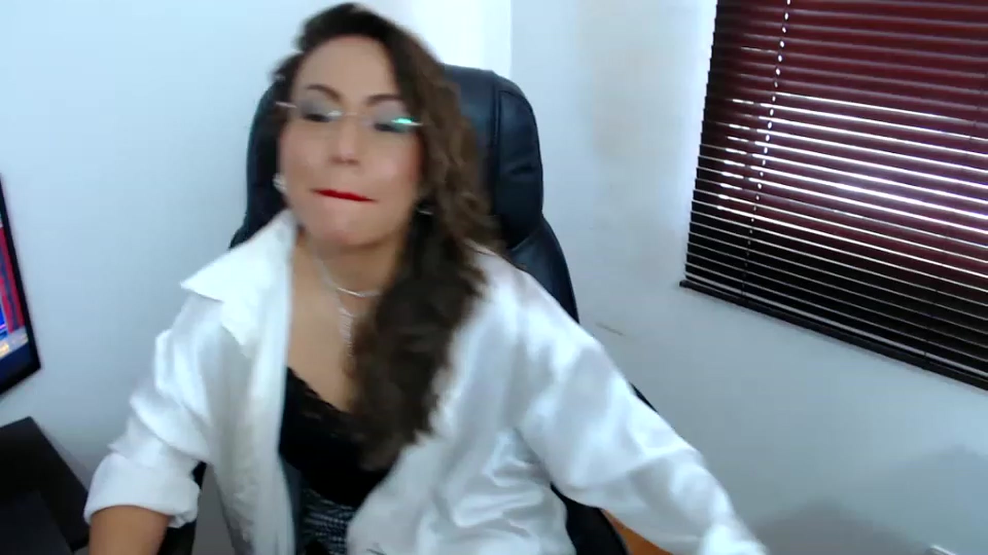 office_secret video thumbnail