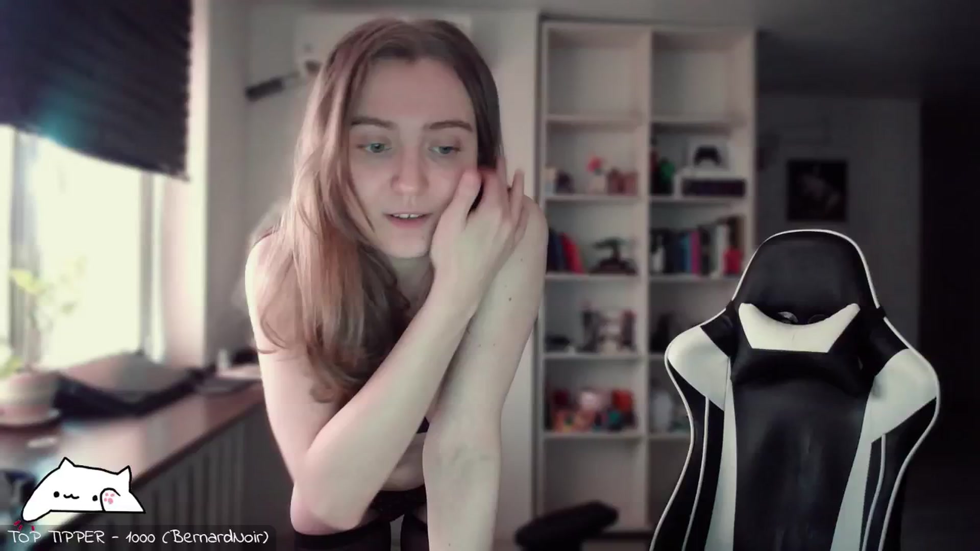 Meowlexx video thumbnail
