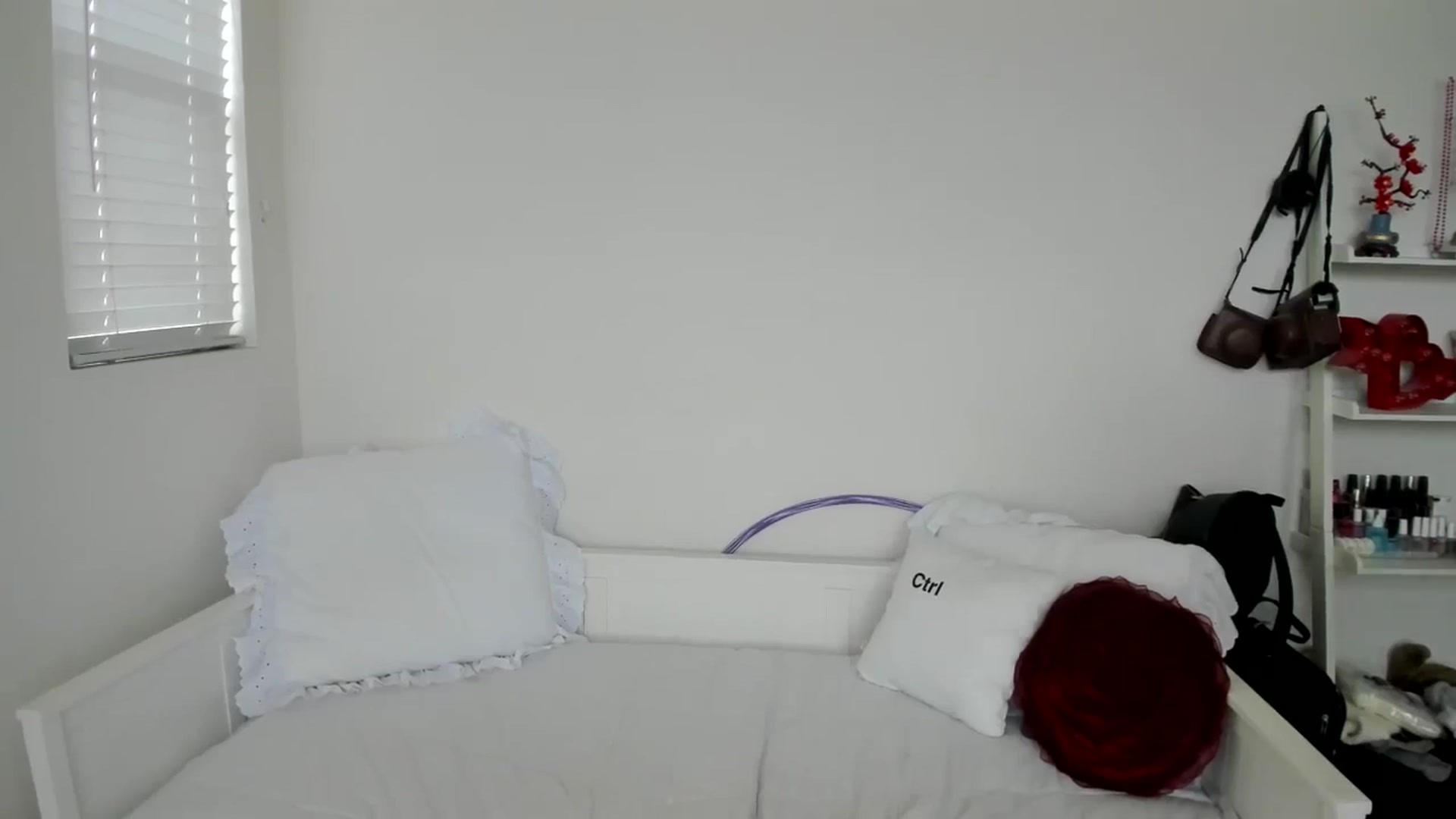 lPEEPl video thumbnail