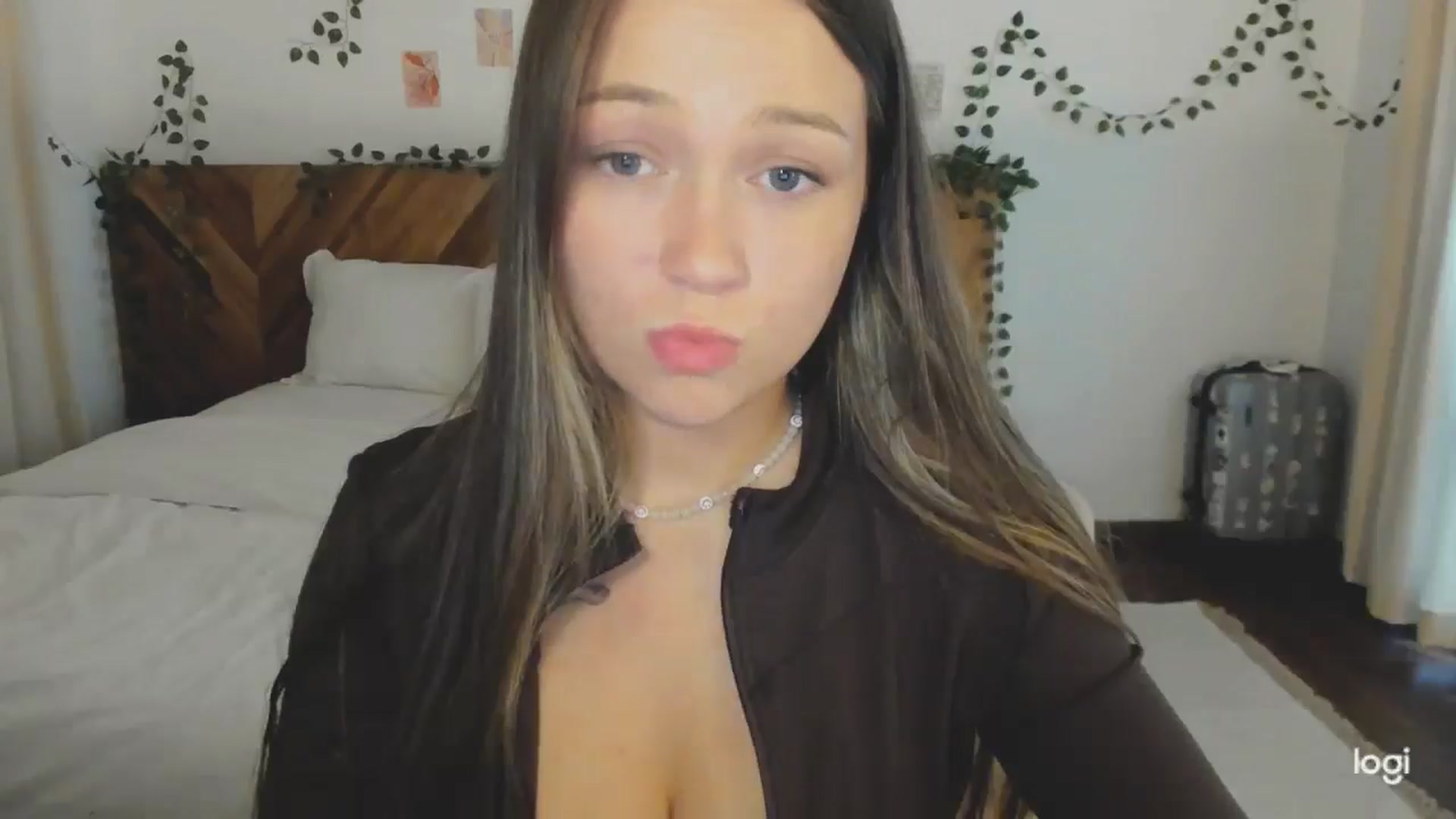 EvaSweetKiss video thumbnail
