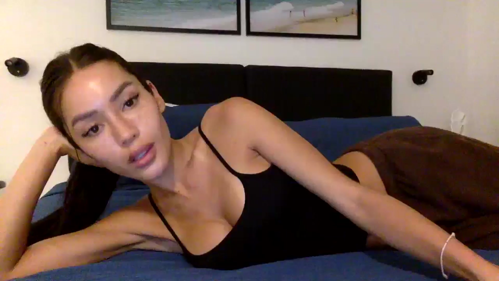 Miss_emiko video thumbnail