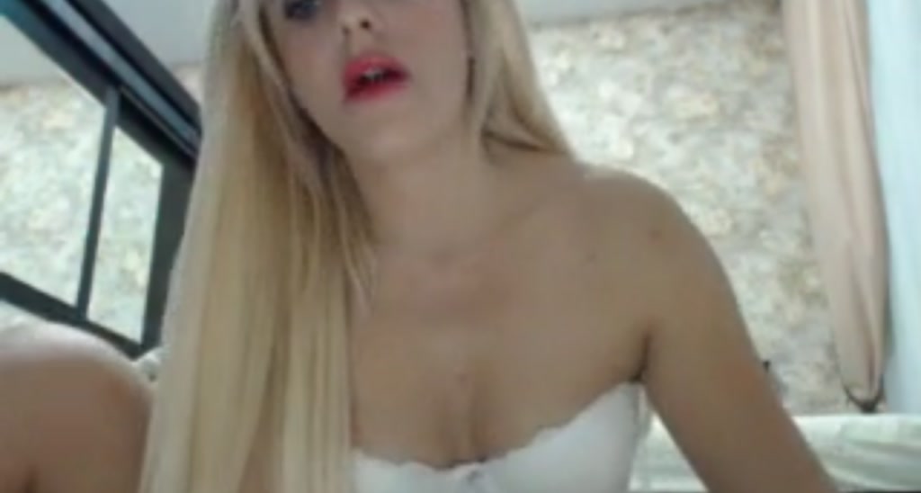AwesomeBlonde video thumbnail