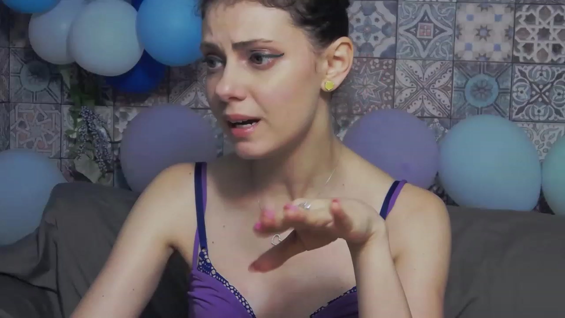 MissAracely video thumbnail
