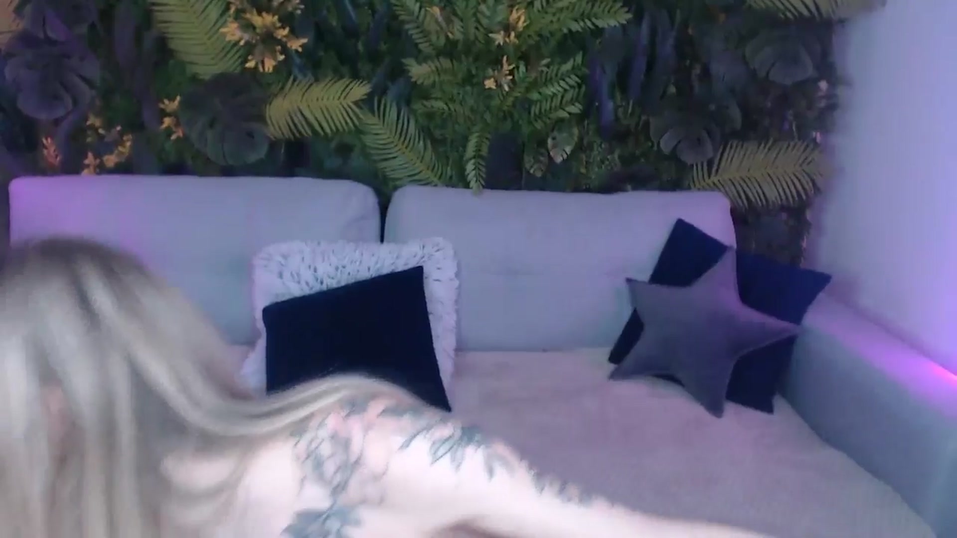 Horny_Blond video thumbnail