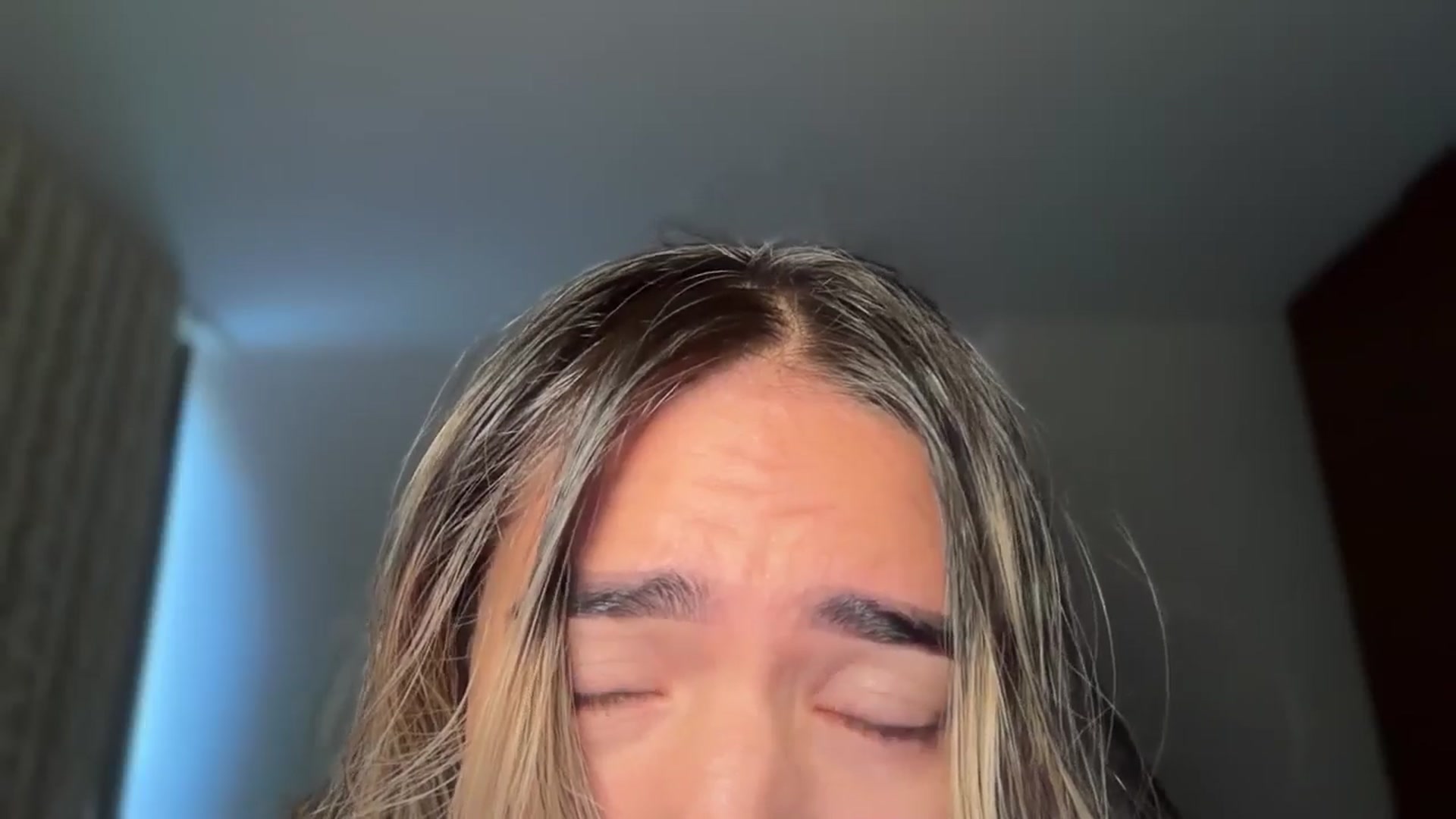 hiallie_ video thumbnail
