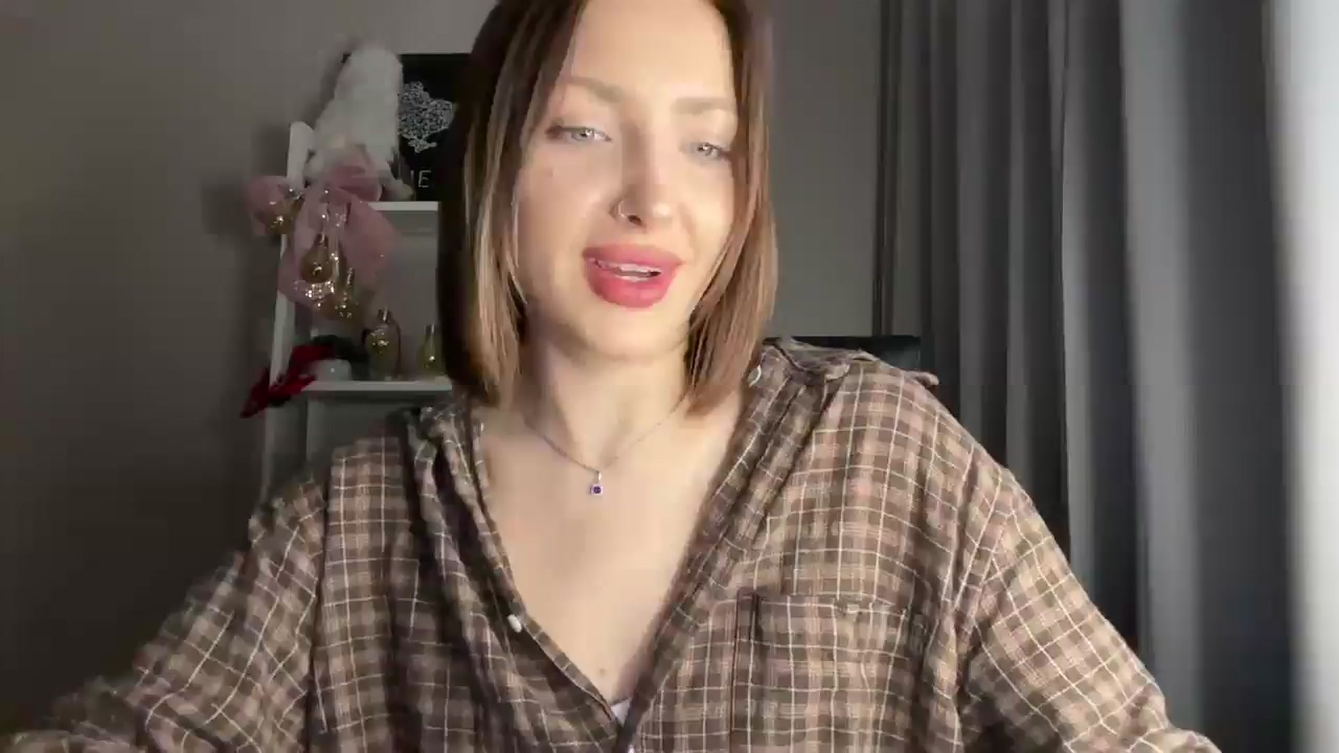 Di_Pearl video thumbnail