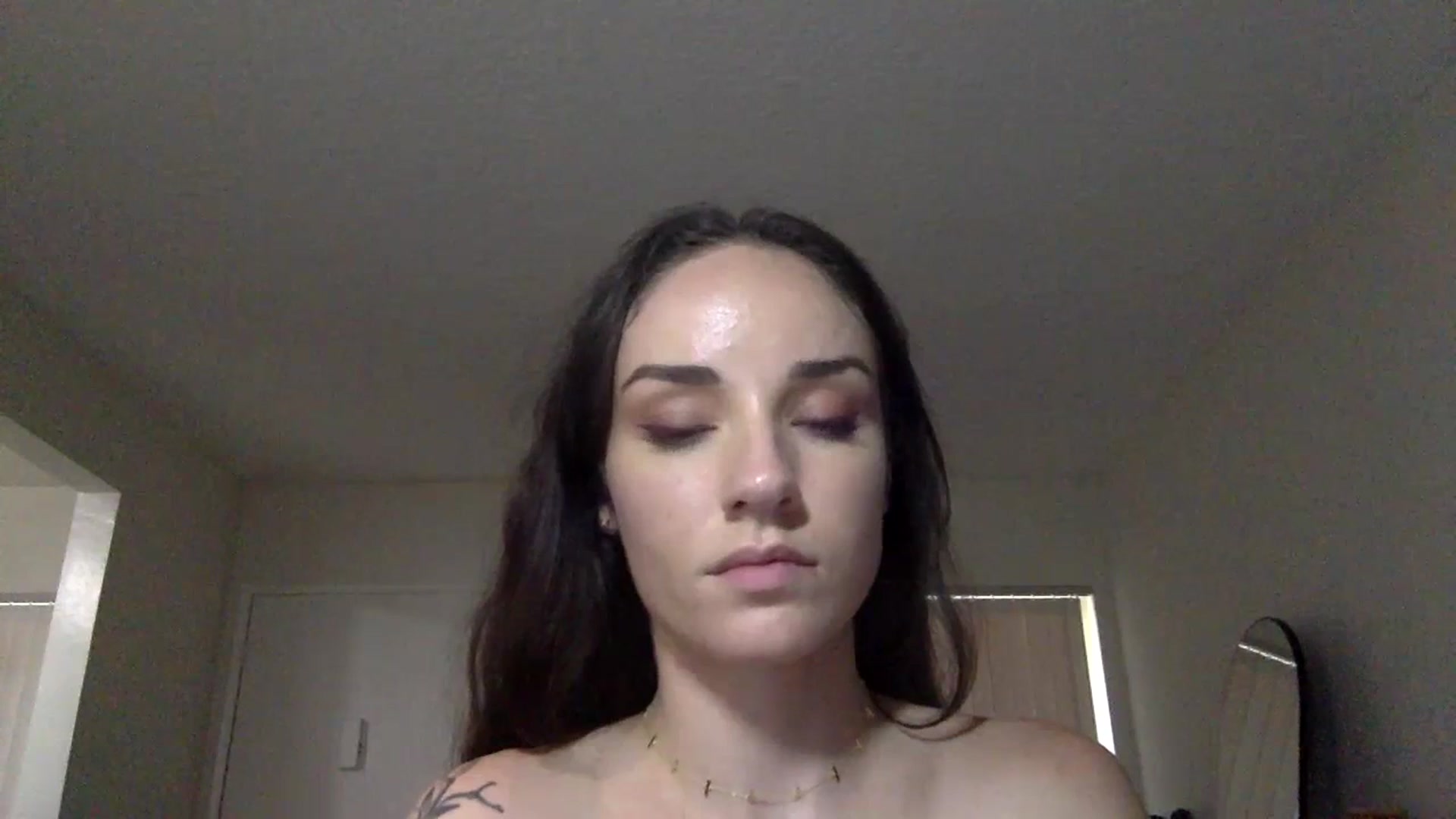 laylamariee video thumbnail