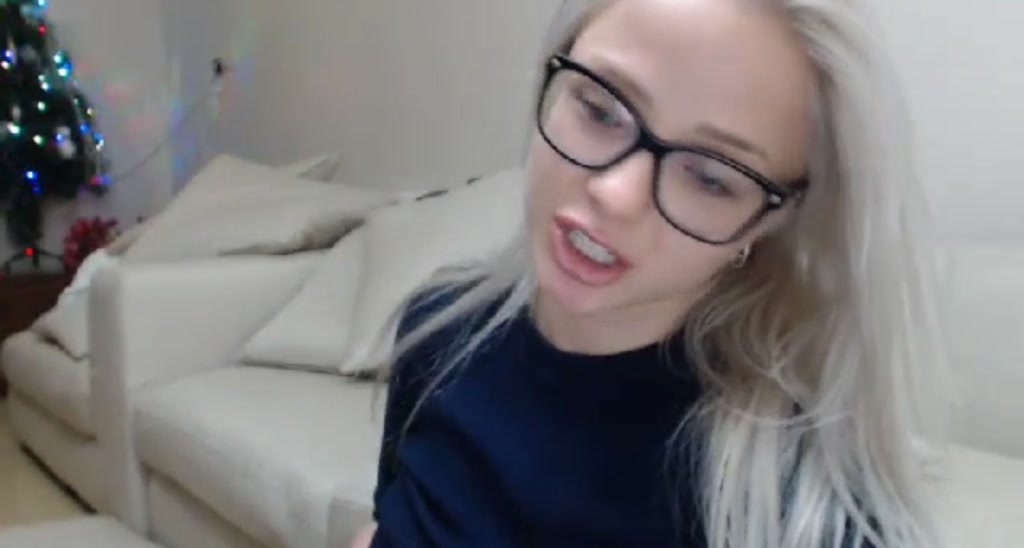 Innocentdoll_ video thumbnail