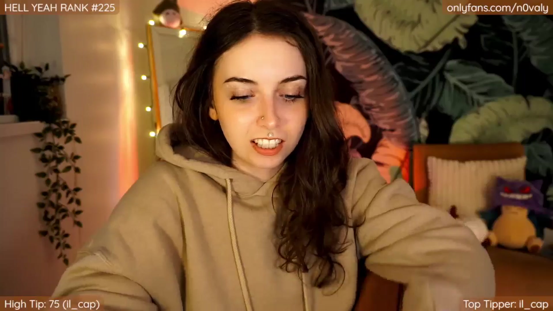 N0valy video thumbnail