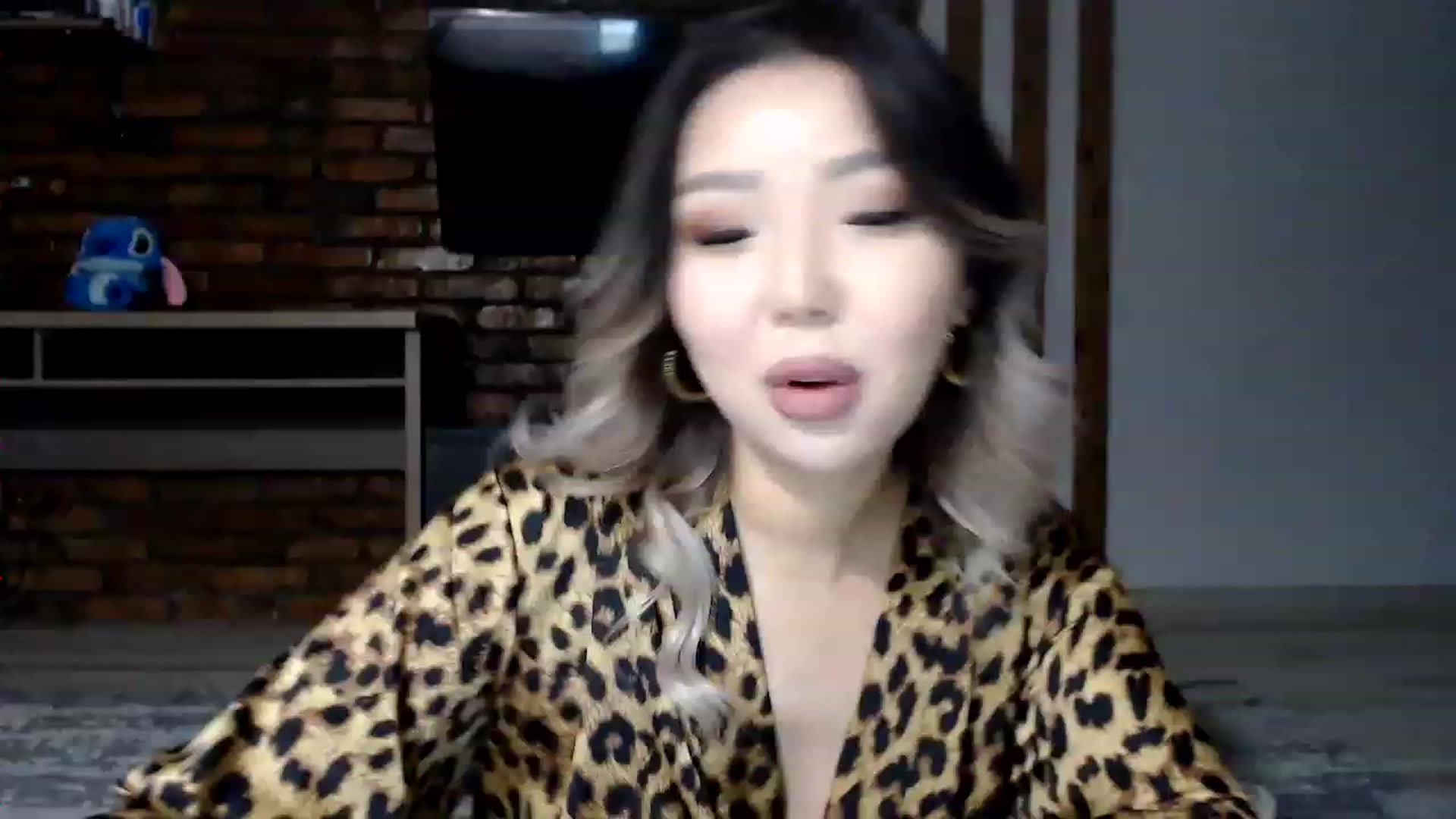MinggLee_ video thumbnail