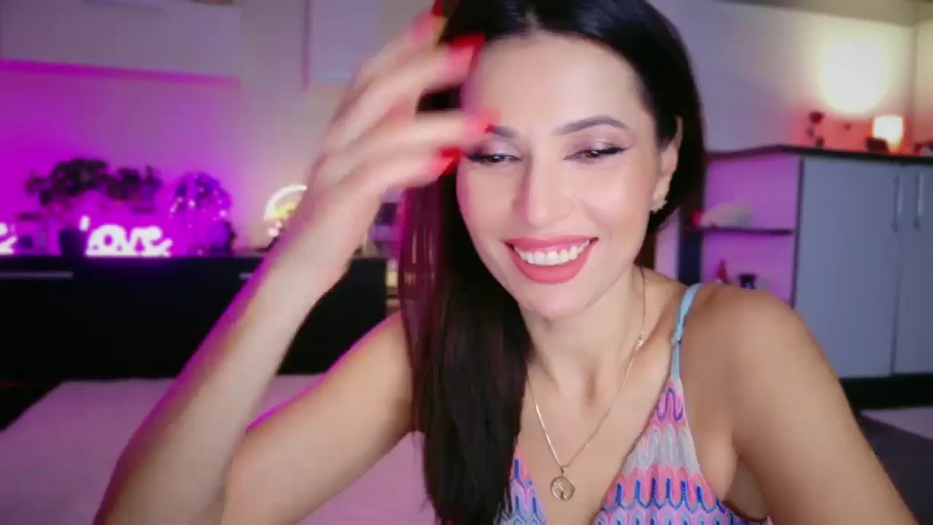 SmileyTinaa video thumbnail