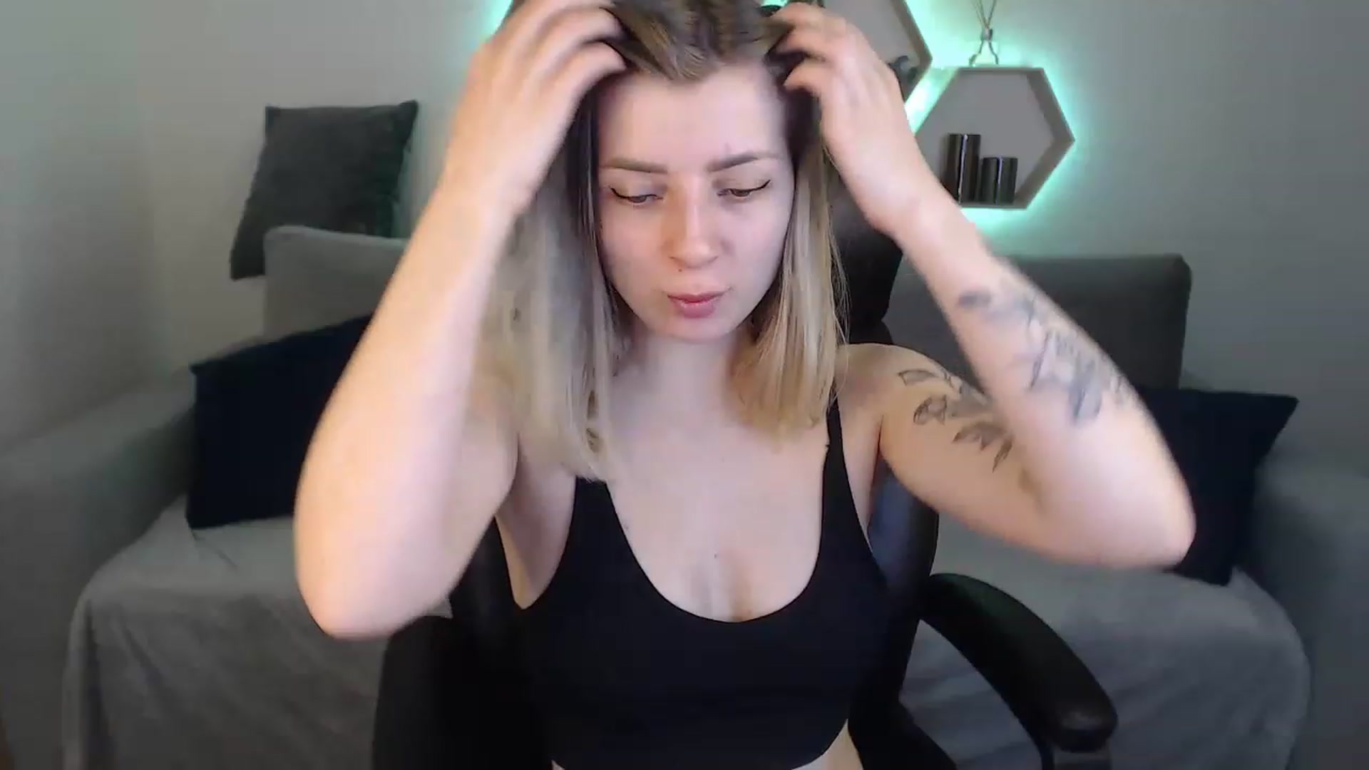 NanaFox video thumbnail