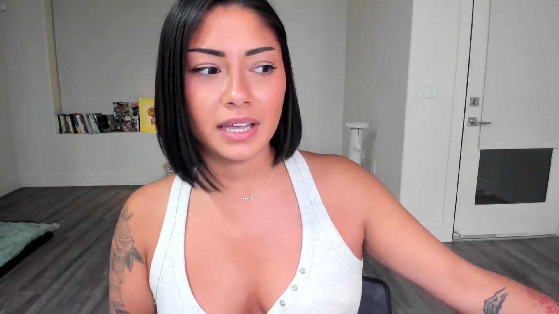 YourGoddessLu video thumbnail
