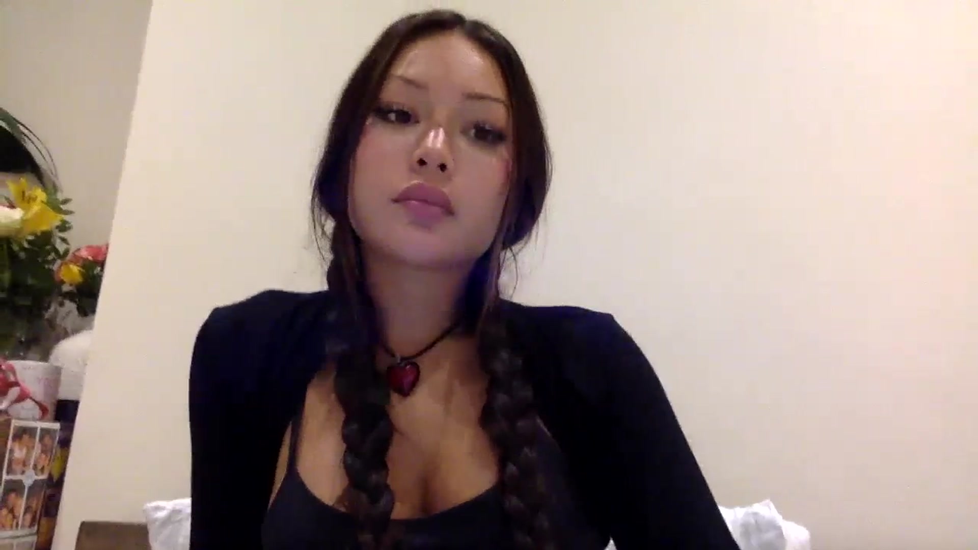 Miss_emiko video thumbnail