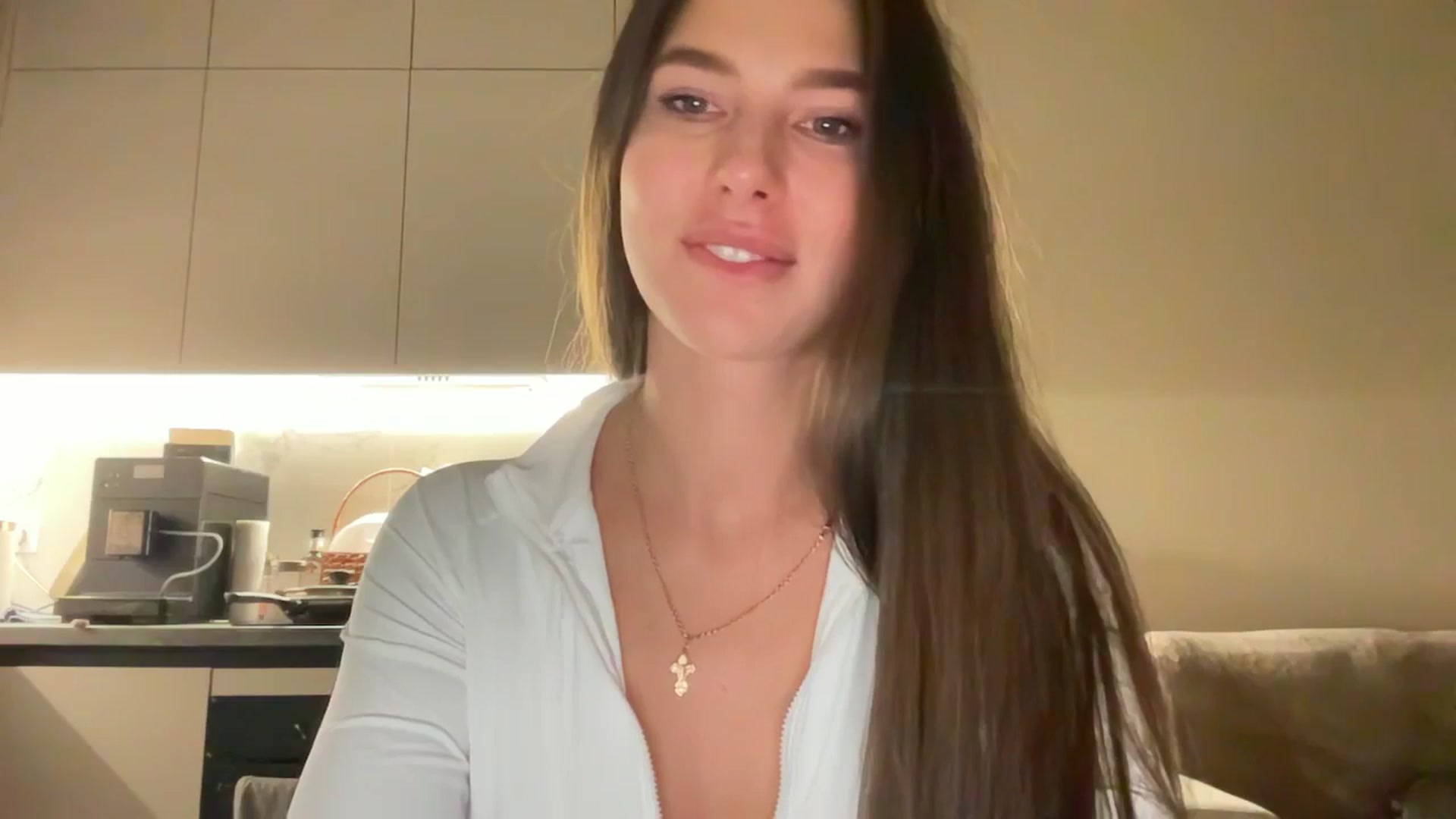 kissfreeze video thumbnail