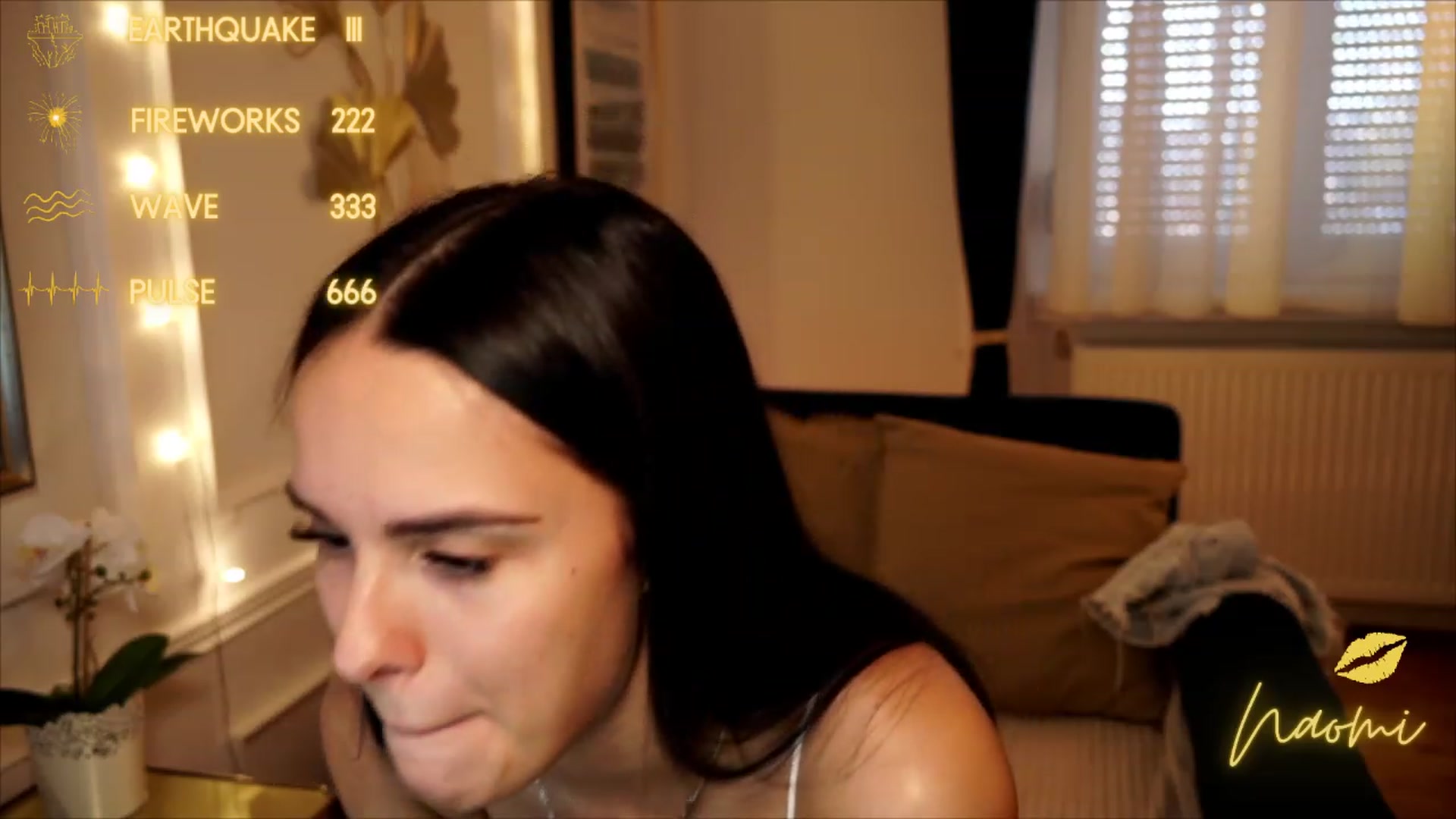 cinnabellee video thumbnail