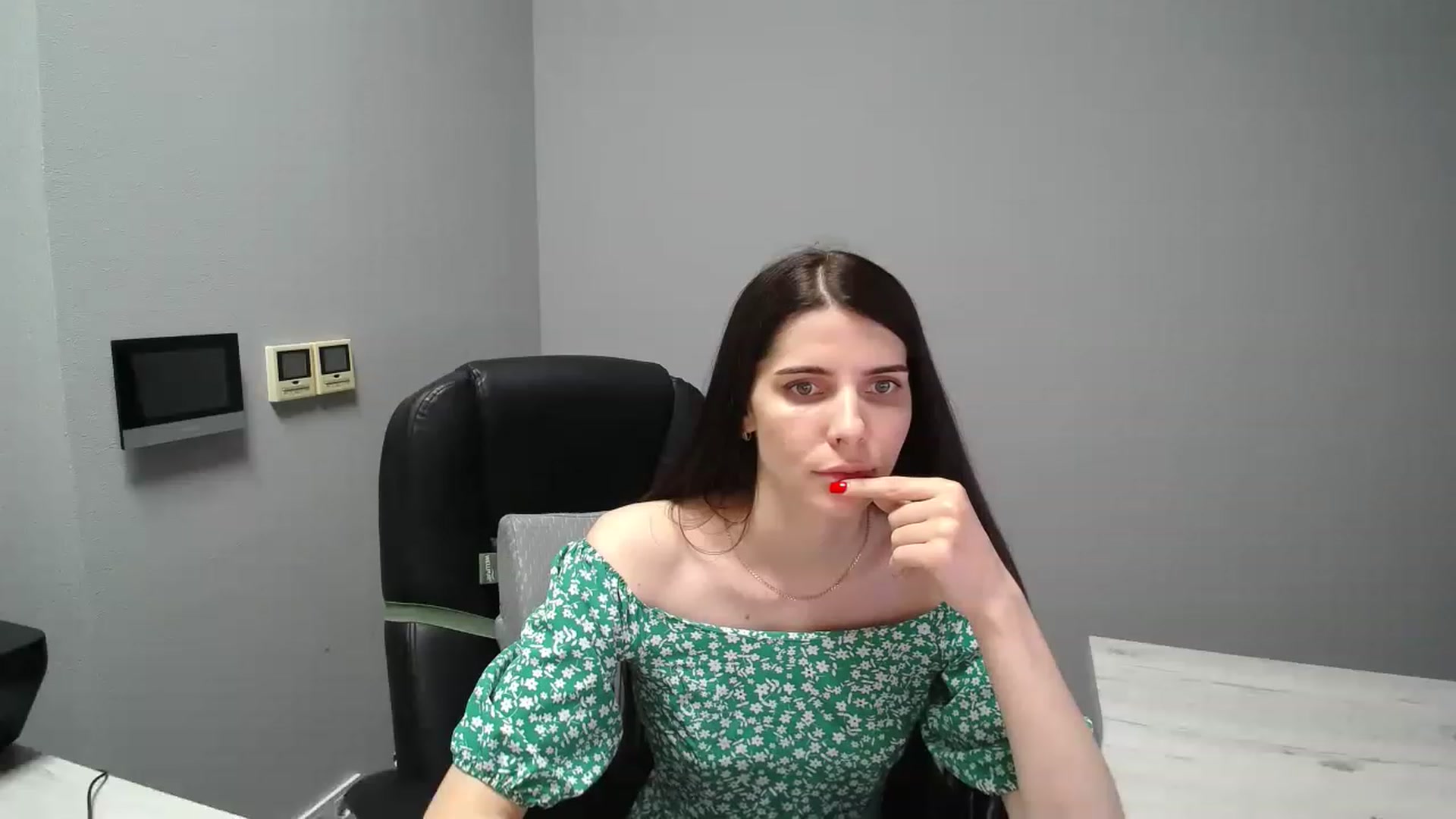 SaraRich video thumbnail