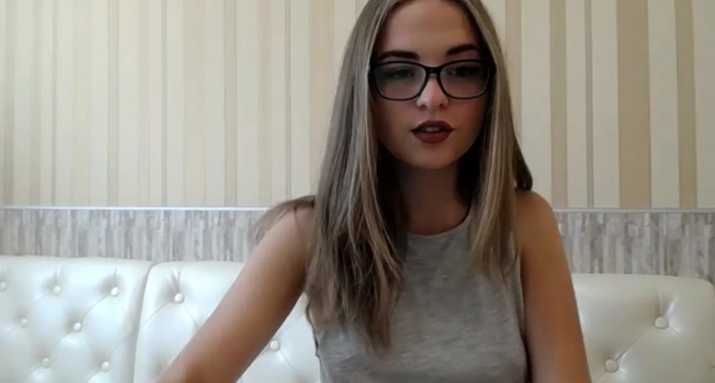 Aliannaa video thumbnail