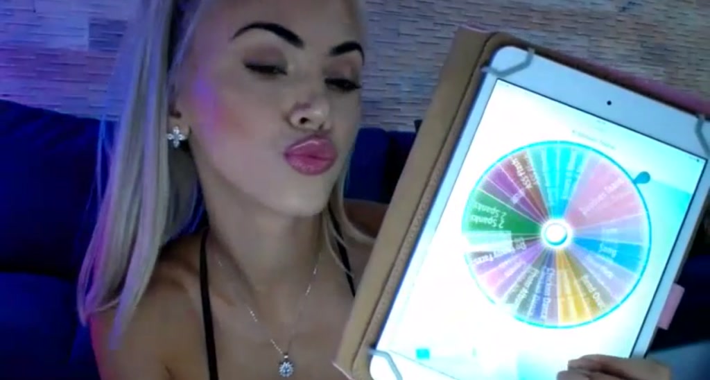 VivianisHere video thumbnail