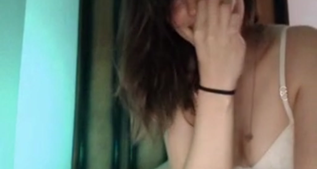Bee_la video thumbnail
