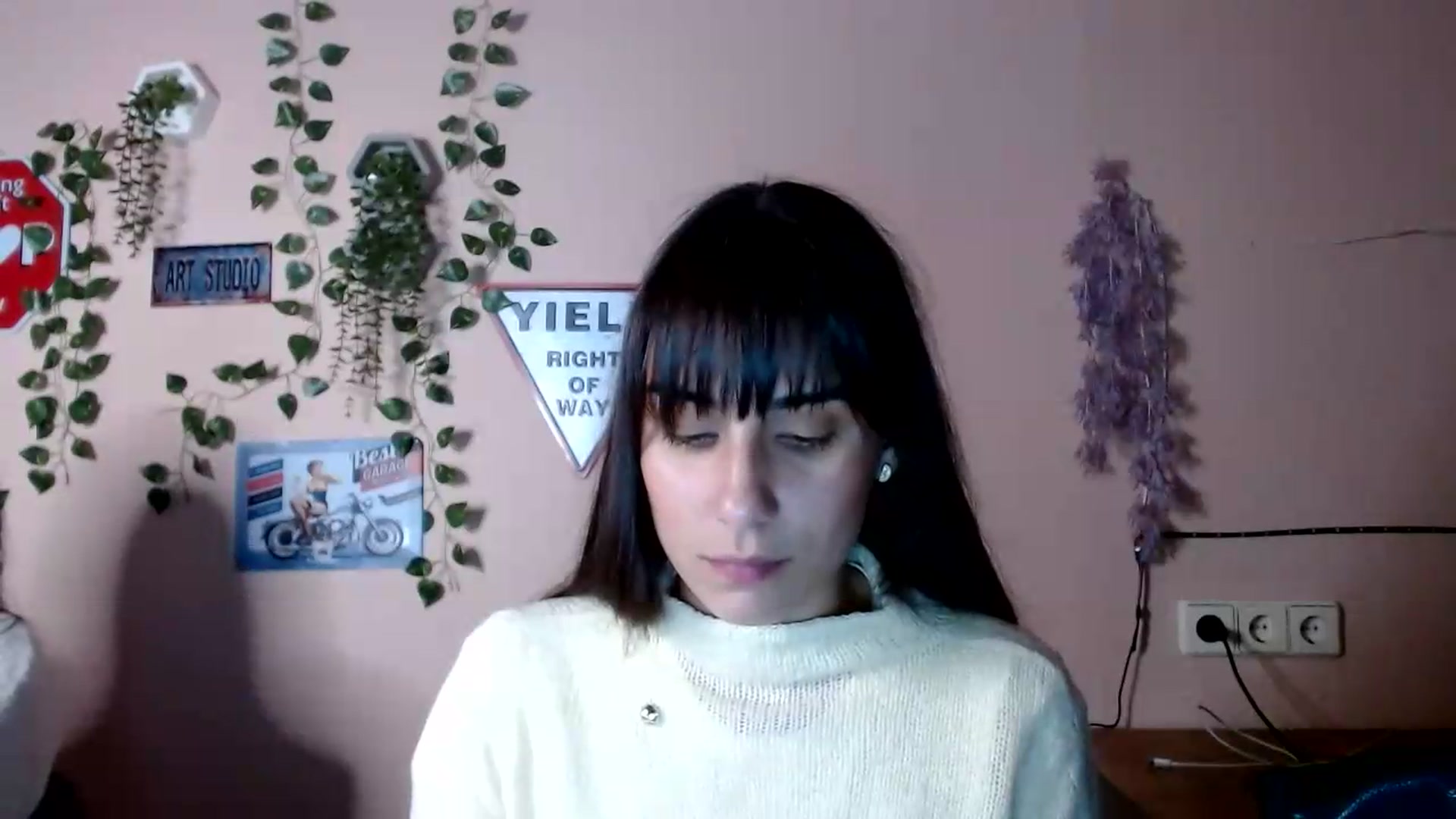 K_Sandra video thumbnail
