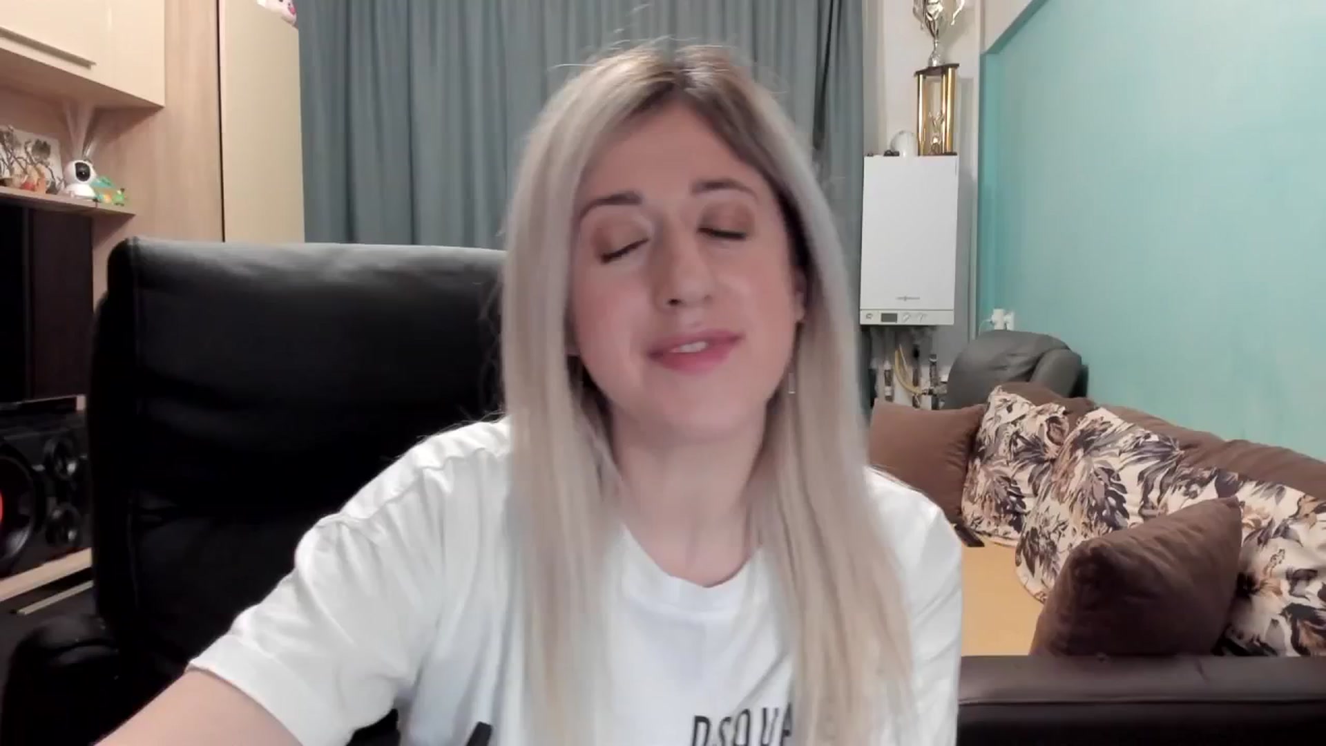 SweetDelia_ video thumbnail