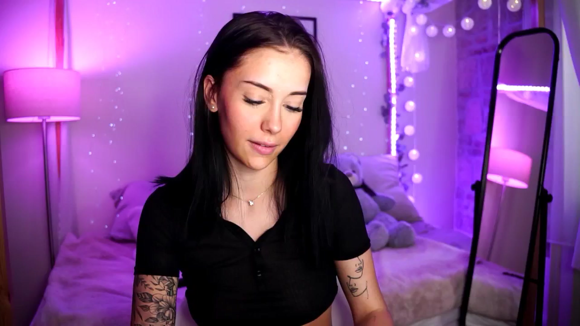 Naomii18 video thumbnail
