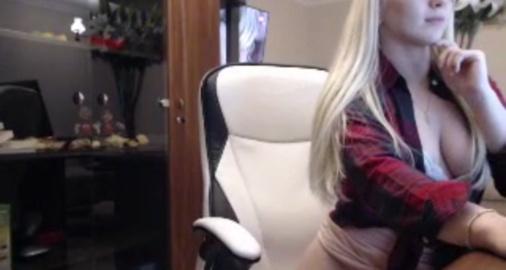 Innocentdoll_ video thumbnail