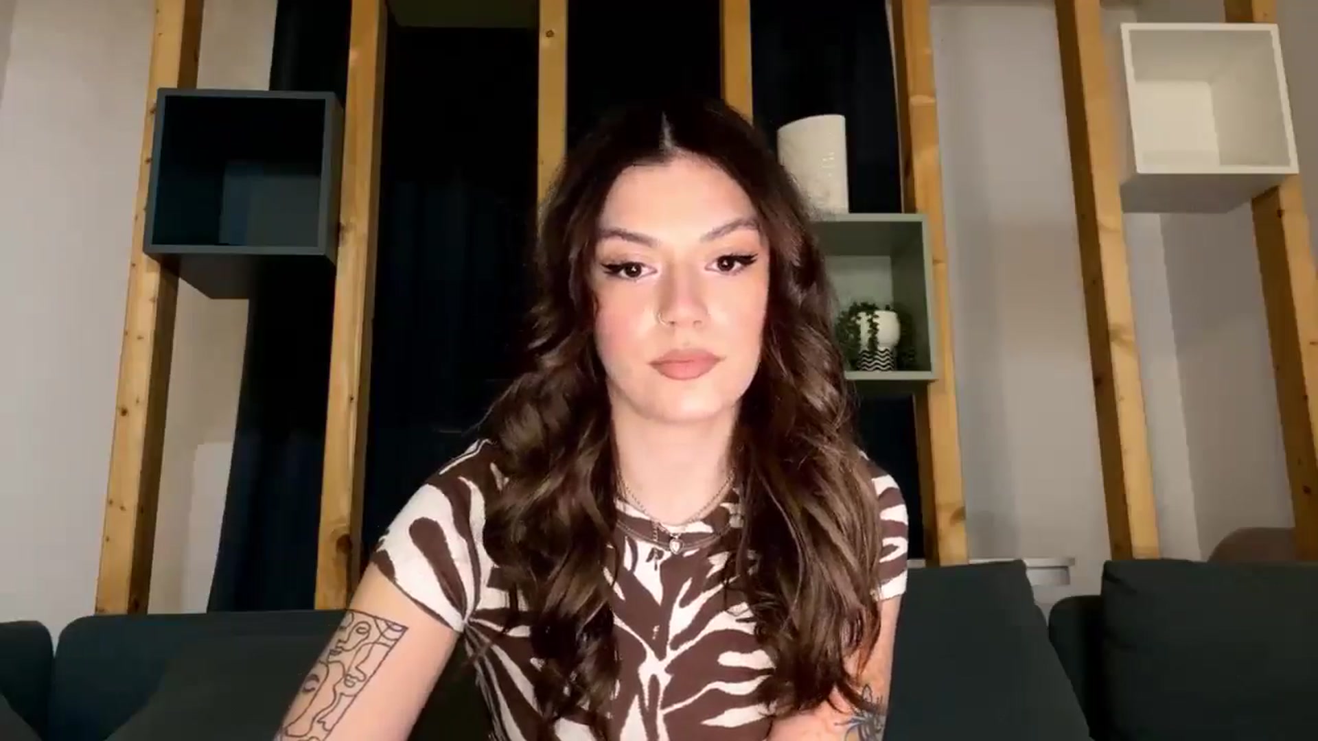 RiriBee video thumbnail