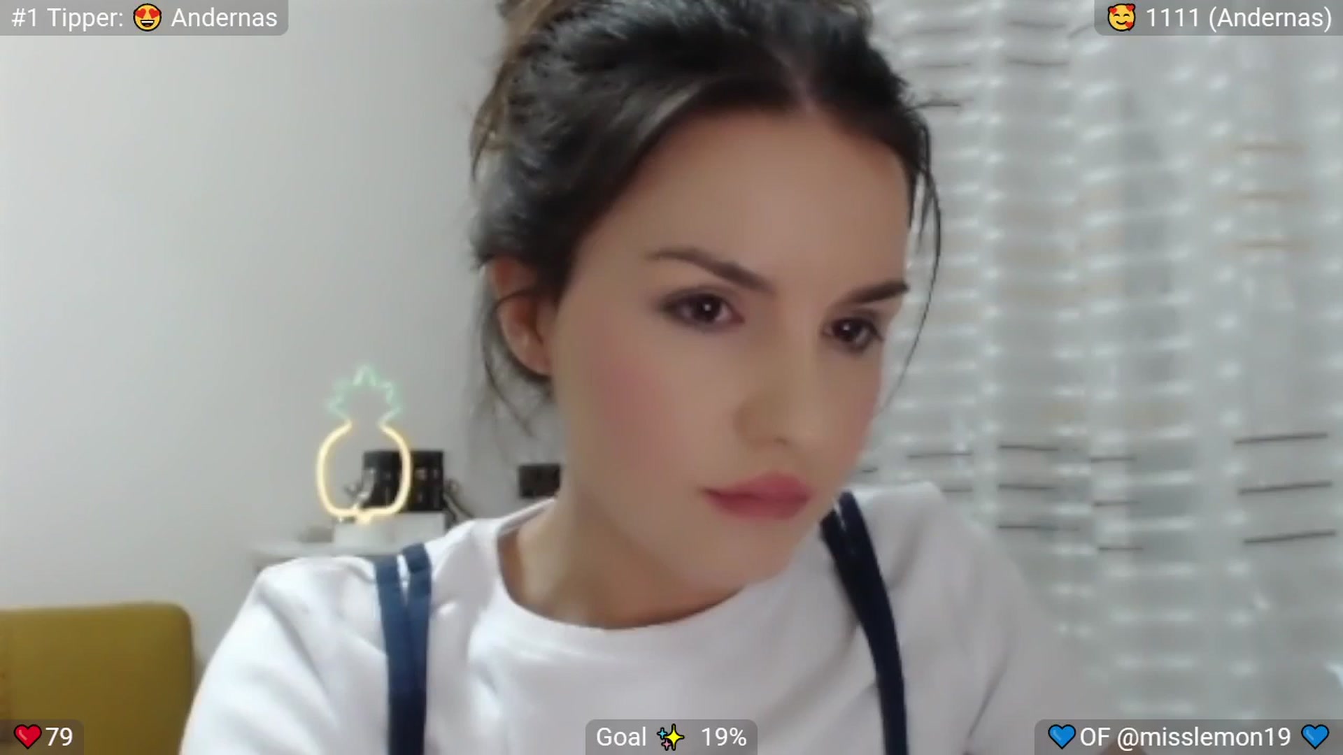 MissReno video thumbnail