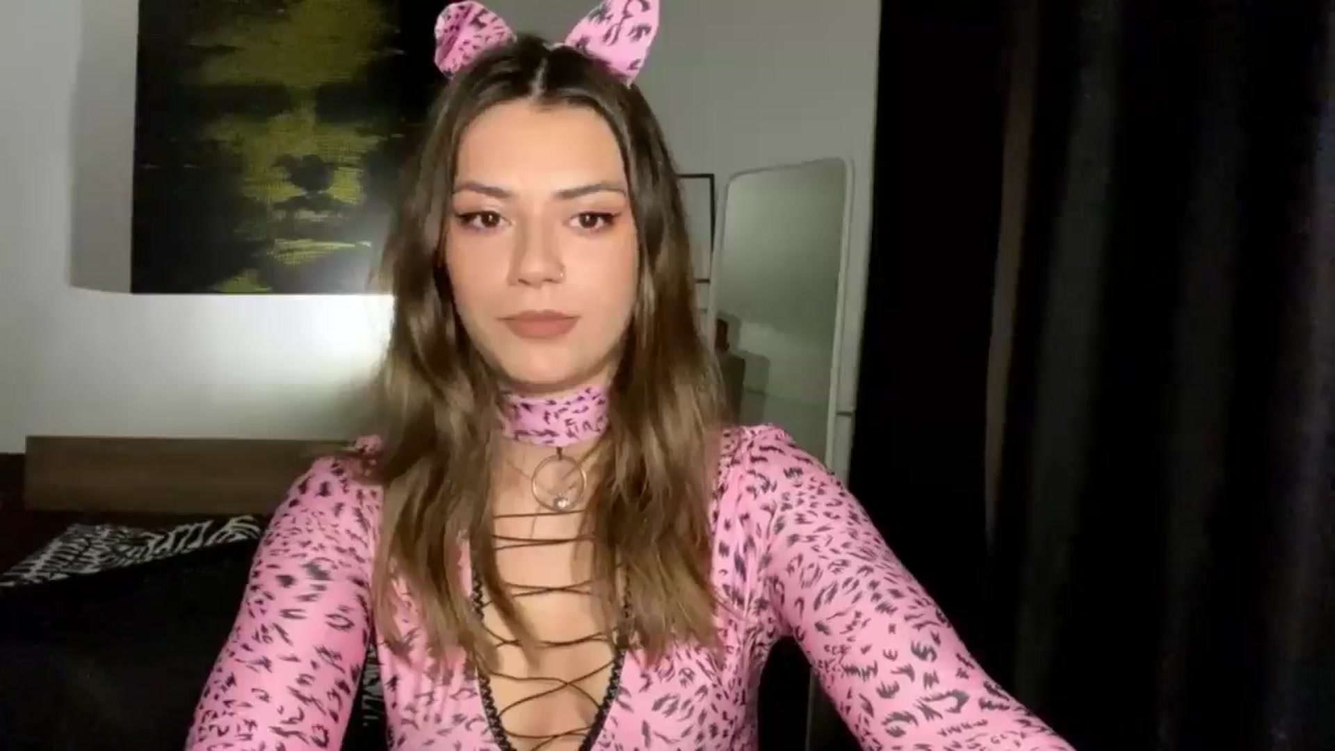 RiriBee video thumbnail